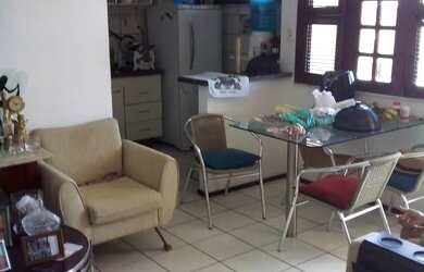 Imagem: A casa em condomínio possui 2 Dormitórios, 1 Banheiro, 2 Vagas