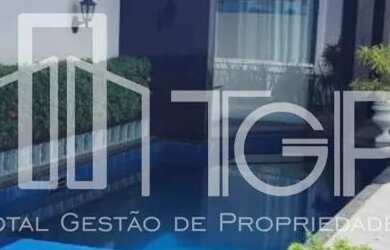 Imagem: A casa em condomínio possui 4 Dormitórios, 1 Banheiro, 2 Vagas