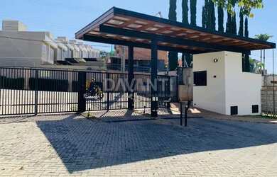 Imagem: A casa em condomínio possui 3 Dormitórios, 4 Banheiros, 2