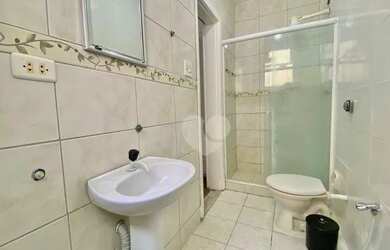 Imagem 15: Sala e quarto em prédio familiar bem administrado em frente ao Aterro...