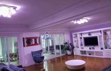 Imagem: O apartamento possui 4 Dormitórios, 2 Banheiros, 2 Vagas na