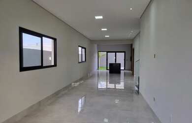 Imagem 5: Casa de condomínio sobrado para venda tem 246 metros quadrados com 4 quartos