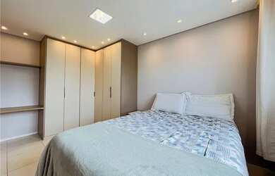 Imagem: O apartamento possui 3 Dormitórios, 1 Banheiro, 1 Vaga na garagem