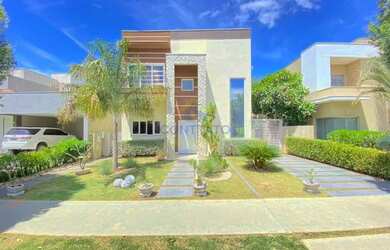 Imagem: A casa em condomínio possui 3 Dormitórios, 2 Banheiros, 4