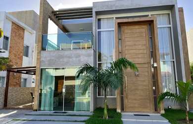 Imagem: A casa em condomínio possui 3 Dormitórios, 4 Banheiros, 3