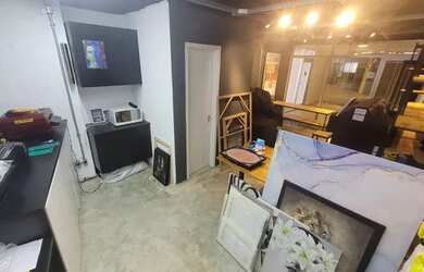 Imagem: O depósito possui 1 Vaga na garagem, 35m² de Área e está