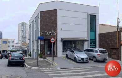 Imagem: O depósito possui 5 Vagas na garagem, 622m² de Área e está