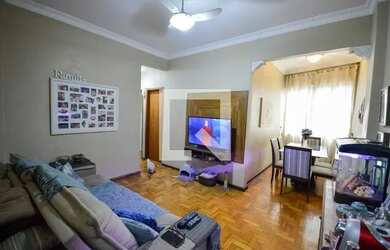 Imagem: O apartamento possui 3 Dormitórios, 1 Banheiro, 1 Vaga na garagem