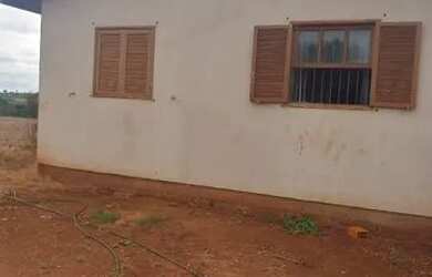 Imagem 1: Linda Casa de Alvenaria. Churrasqueira, Varanda, 60m² de Áreae2 Vagas...