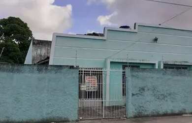 Imagem: A casa possui 5 Dormitórios, 5 Banheiros, 250m² de Área e