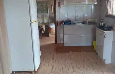 Imagem 4: Linda Casa de Alvenaria. Churrasqueira, Varanda, 60m² de Áreae2 Vagas...