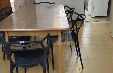 Imagem: O apartamento possui 2 Dormitórios, Acomodam 6 pessoas, 1 Vaga