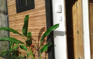 Imagem: A casa possui 4 Dormitórios, 4 Banheiros, 4 Vagas na garagem