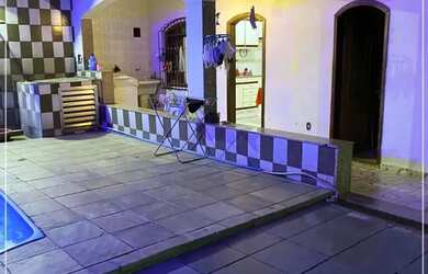 Imagem 2: Imóvel para venda tem 270 metros quadrados com 3 quartos em Trindade...