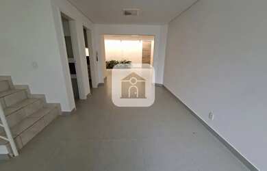 Imagem: A casa em condomínio possui 3 Dormitórios, 2 Banheiros, 2