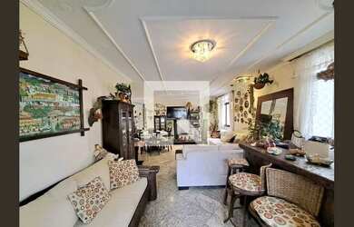 Imagem: O apartamento possui 4 Dormitórios, 2 Banheiros, 3 Vagas na