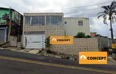 Imagem: A casa possui 3 Dormitórios, 1 Banheiro, 5 Vagas na garagem