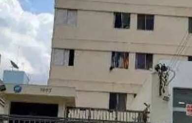 Imagem: O apartamento possui 1 Dormitório, 1 Banheiro, 1 Vaga na garagem