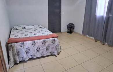 Imagem: A casa possui 5 Dormitórios, 1 Banheiro, 98m² de Área, Imóvel