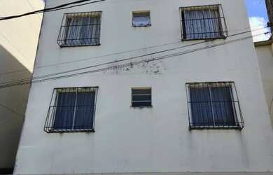 Imagem: O apartamento possui 2 Dormitórios, 1 Banheiro, 5 Vagas na