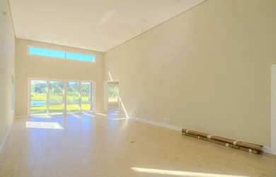 Imagem: A casa em condomínio à venda possui 3 Dormitórios, 5 Banheiros