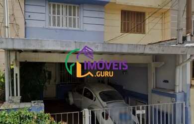 Imagem: A casa possui 4 Dormitórios, 4 Banheiros, 1 Vaga na garagem