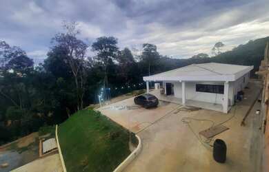 Imagem: A chácara possui 2400m² de Área e está localizado em Recanto