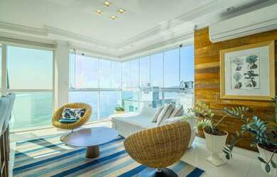 Imagem: O apartamento possui 5 Dormitórios, 5 Banheiros, 4 Vagas na