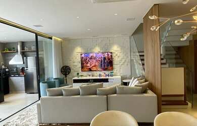 Imagem: A casa em condomínio possui 3 Dormitórios, 5 Banheiros, 5