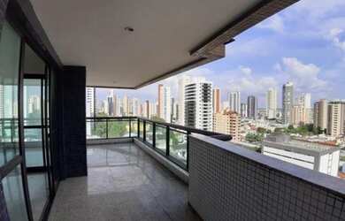 Imagem: O apartamento possui 4 Dormitórios, 5 Banheiros, 3 Vagas na