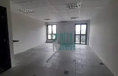 Imagem: O depósito possui 1 Vaga na garagem, 47m² de Área e está