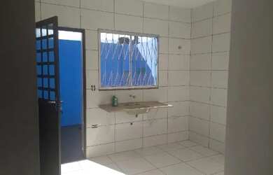 Imagem 1: Casa no bairro Pioneiros. Área de serviço, 2 Vagas na garageme2 Dormitórios