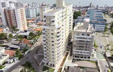 Imagem: O apartamento possui 2 Dormitórios, 2 Banheiros, 2 Vagas na