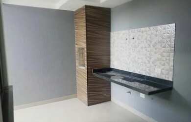 Imagem: A casa possui 3 Dormitórios, 2 Banheiros, 3 Vagas na garagem