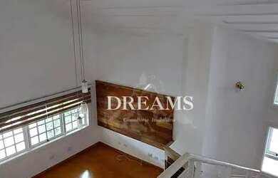 Imagem: A casa em condomínio possui 4 Dormitórios, 4 Banheiros, 5