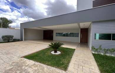 Imagem: A casa em condomínio possui 3 Dormitórios, 4 Banheiros, 4