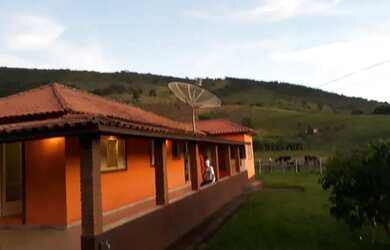 Imagem: A chácara à venda possui 20400m² de Área e está localizado