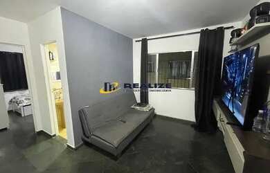 Imagem: O apartamento possui 2 Dormitórios, 1 Banheiro, 1 Vaga na garagem