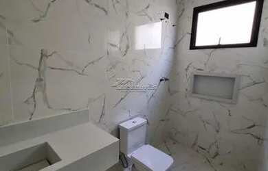 Imagem: A casa em condomínio possui 5 Dormitórios, 2 Banheiros, 2