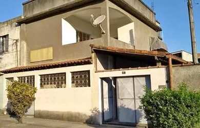 Imagem: A casa possui 2 Dormitórios, 2 Banheiros, 1 Vaga na garagem