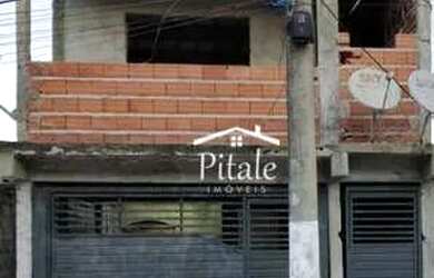 Imagem: A casa possui 5 Dormitórios, 2 Banheiros, 1 Vaga na garagem