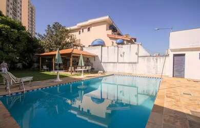 Imagem: A casa possui 2 Dormitórios, 2 Banheiros, 100m² de Área e