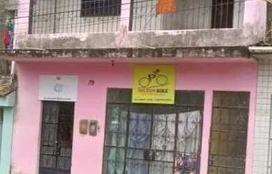 Imagem: A casa possui 2 Dormitórios, 1 Banheiro e 1 Vaga na garagem