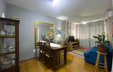 Imagem: O apartamento possui 3 Dormitórios, 1 Banheiro, 1 Vaga na garagem