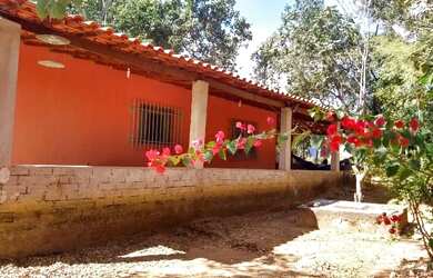 Imagem: O terreno possui 2.500m² de Área e está localizado em Centro