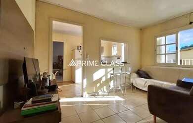 Imagem: A casa possui 4 Dormitórios, 2 Banheiros, 84m² de Área e