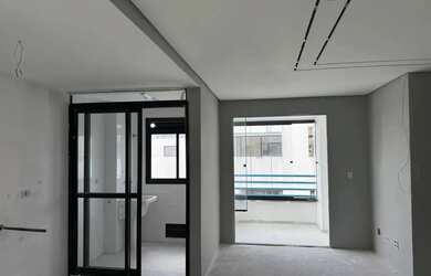 Imagem: O apartamento possui 2 Dormitórios, 1 Banheiro, 3 Vagas na