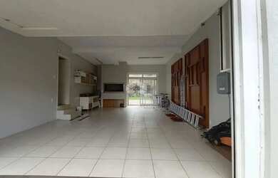 Imagem 4: Casa de 3 dormitórios no bairro Kayser