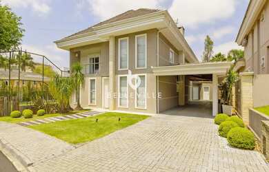 Imagem: A casa em condomínio possui 4 Dormitórios, 5 Banheiros, 4