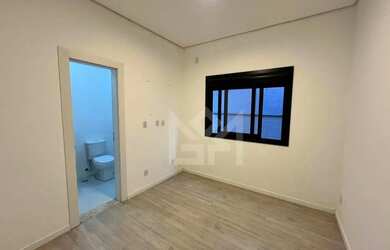 Imagem 10: Casa de Alto Padrão no Condomínio Gênova no Bairro Villa Lucchesi em Gravataí